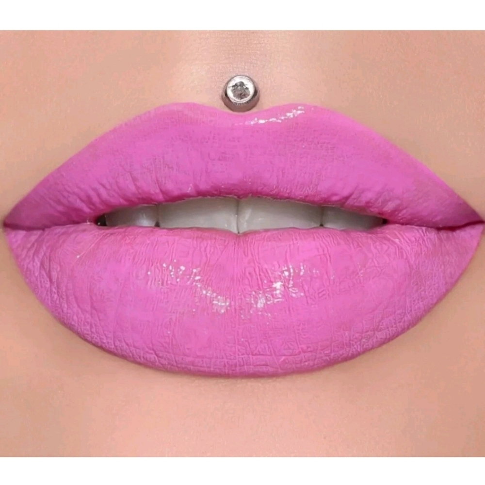 Jeffree Star Supreme Gloss Full Pigment Lip Gloss- Queen Supreme
